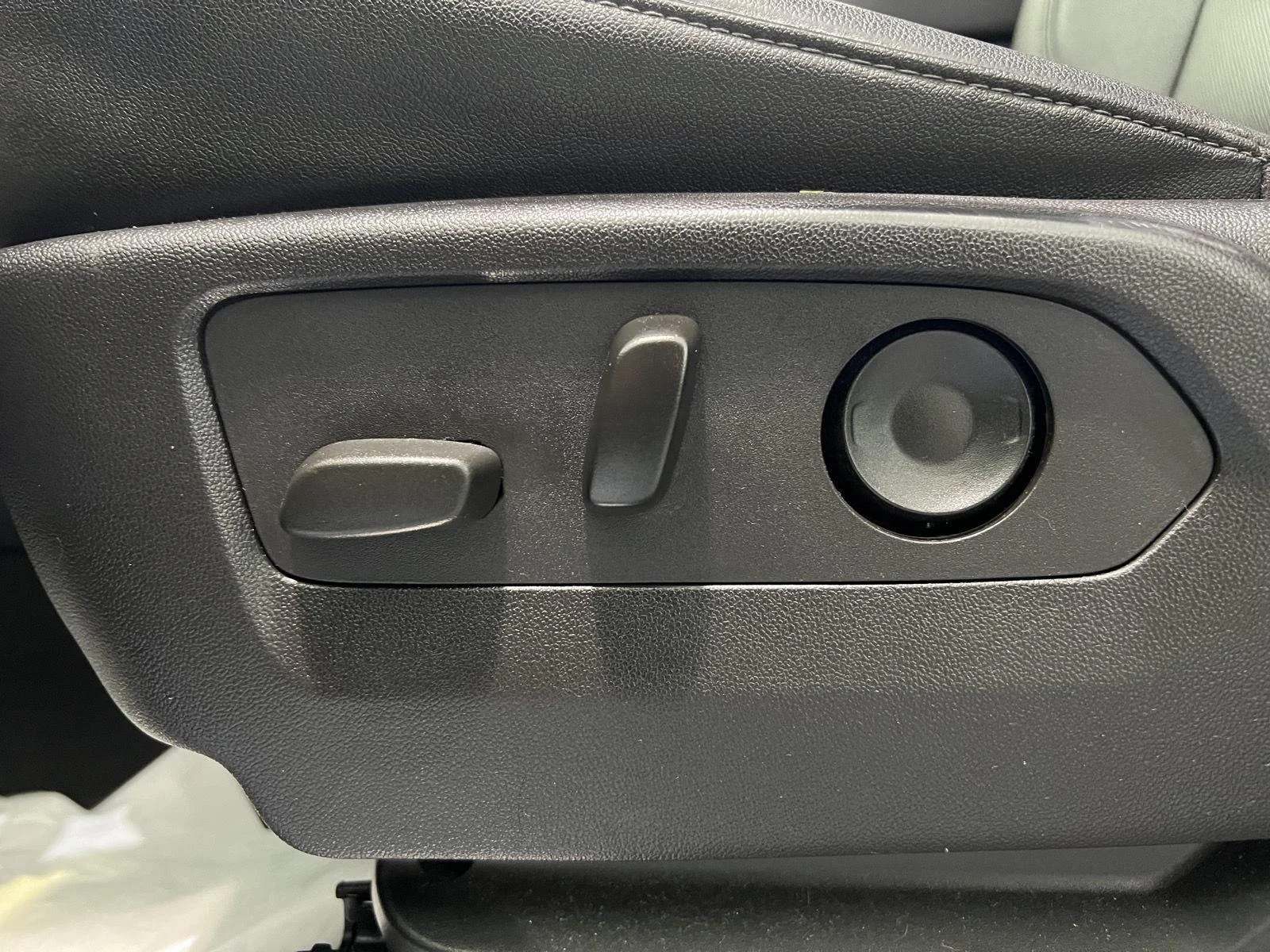 Used 2022 Dark Ash Metallic Chevrolet LTZ image 14