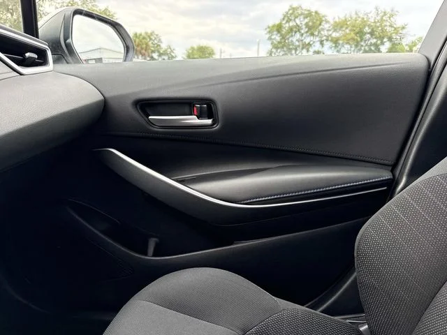Used 2020 White Toyota SE image 26