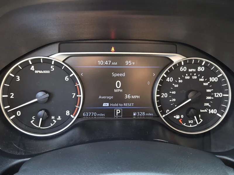 Used 2024 Pearl NISSAN 2.5 SR image 28