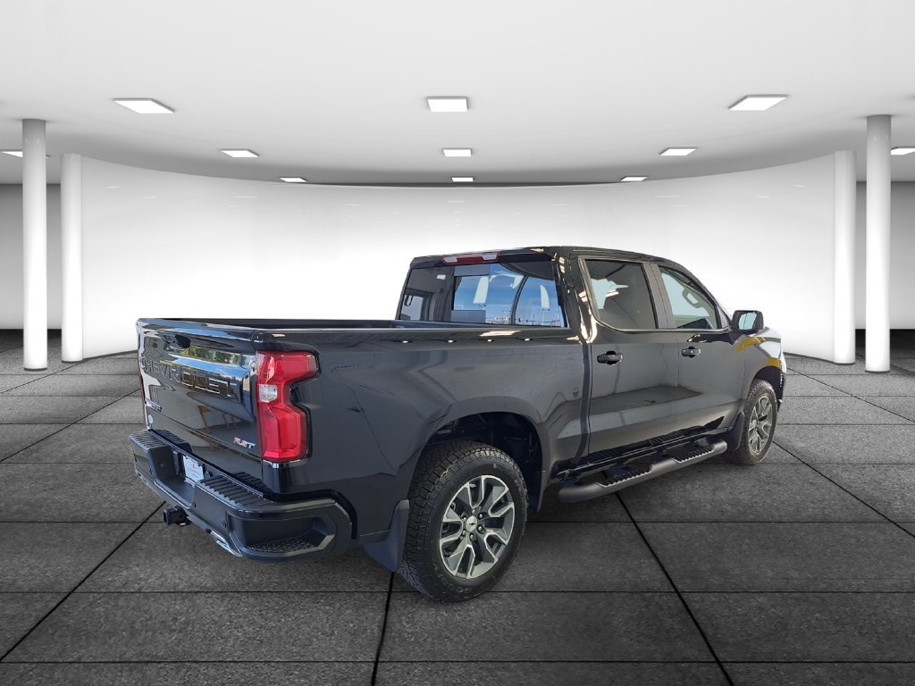 2026 Chevrolet Silverado 1500 RST Crew Cab Pickup Slide 3