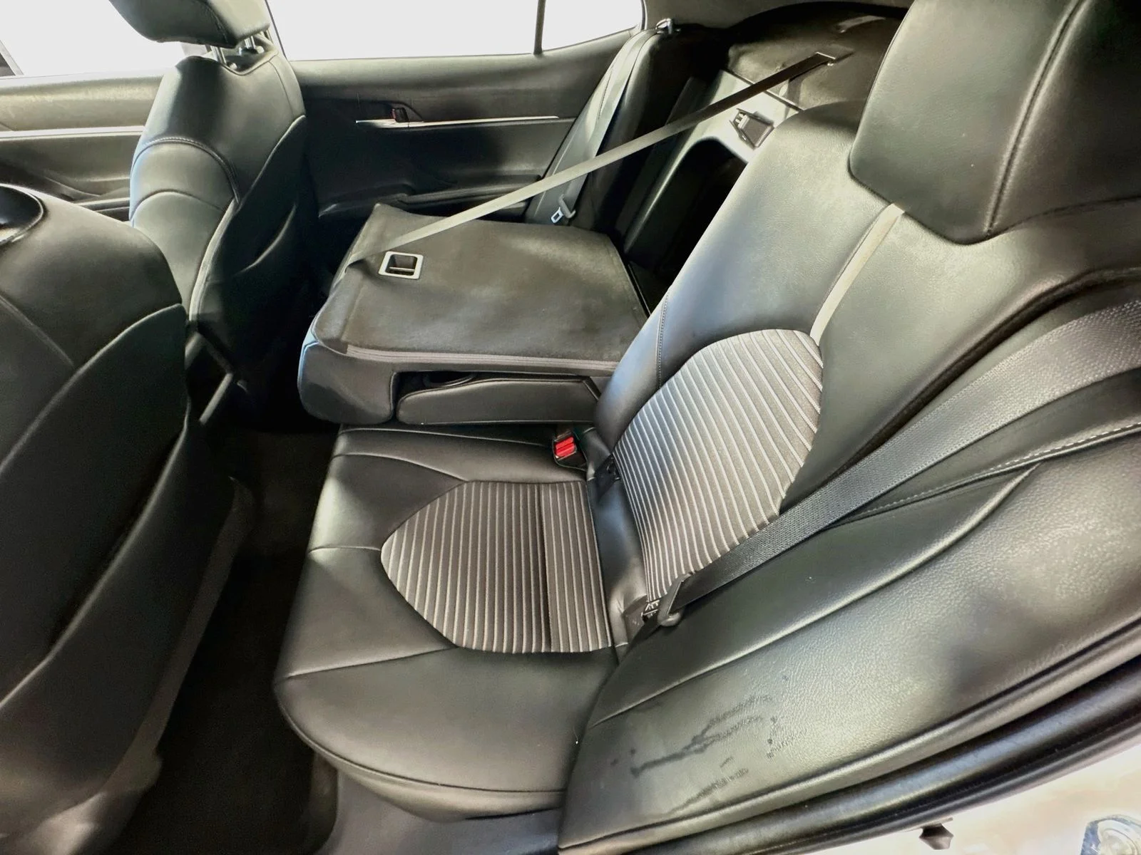 Certified Used 2022 White Toyota SE image 20