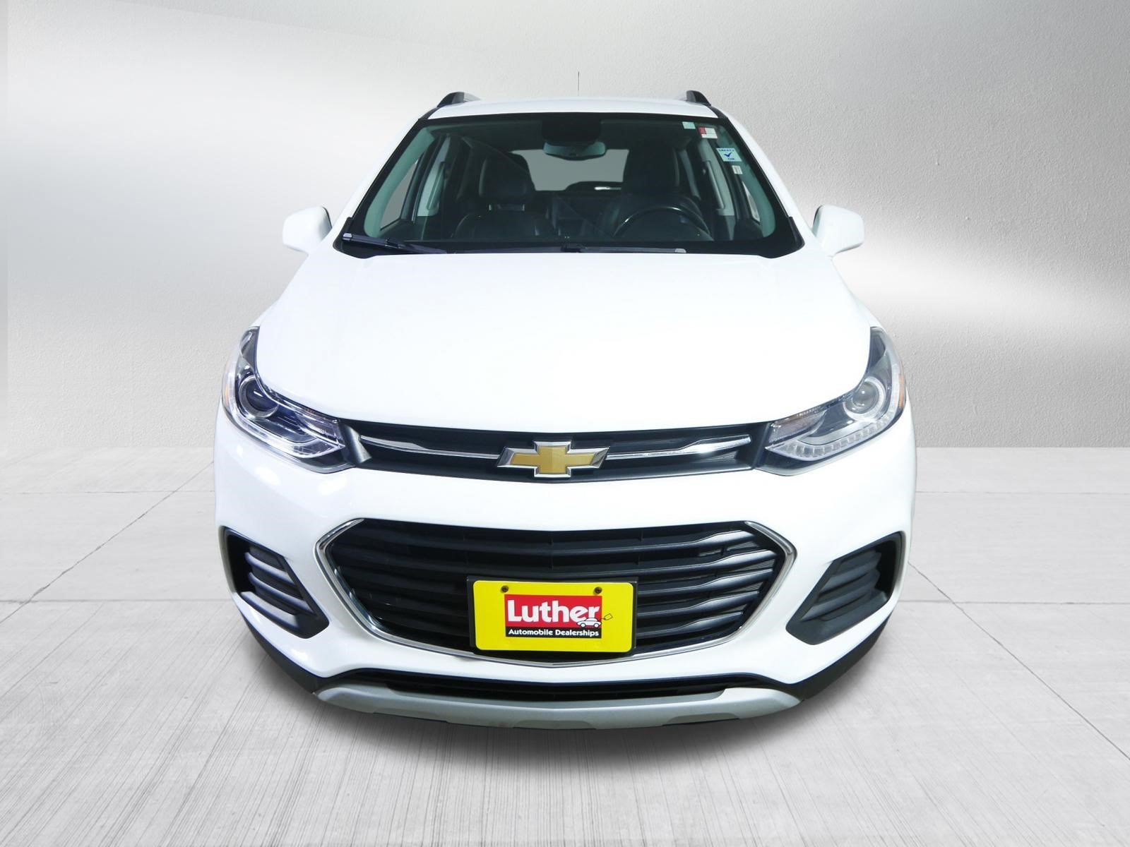 Used 2019 Chevrolet Trax LT with VIN KL7CJPSB6KB879509 for sale in Brooklyn Center, MN