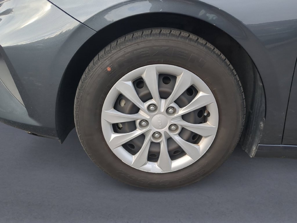 Used 2022 Gravity Gray Kia FE image 11