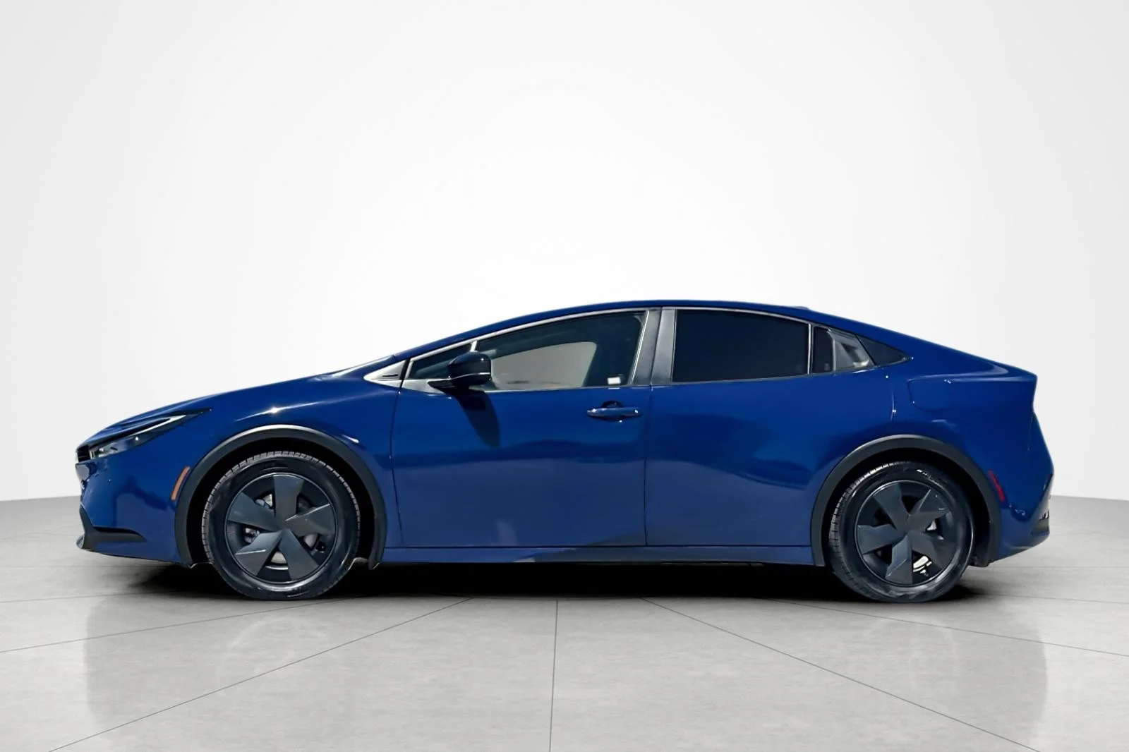 Certified Used 2025 Reservoir Blue Toyota SE image 2