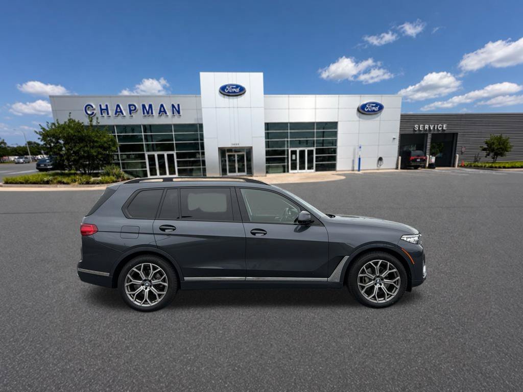 Certified Used 2022 Arctic Gray Metallic BMW xDrive40i image 4
