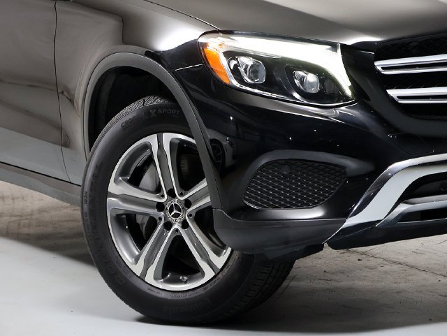 Used 2017 Black Mercedes-Benz GLC 300 image 3