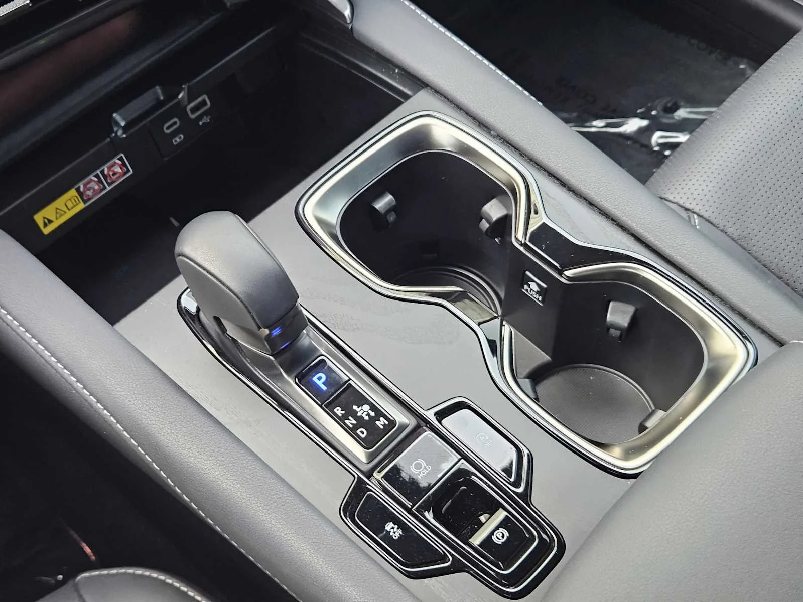 Certified Used 2025 IRIDIUM Lexus Premium Plus image 14