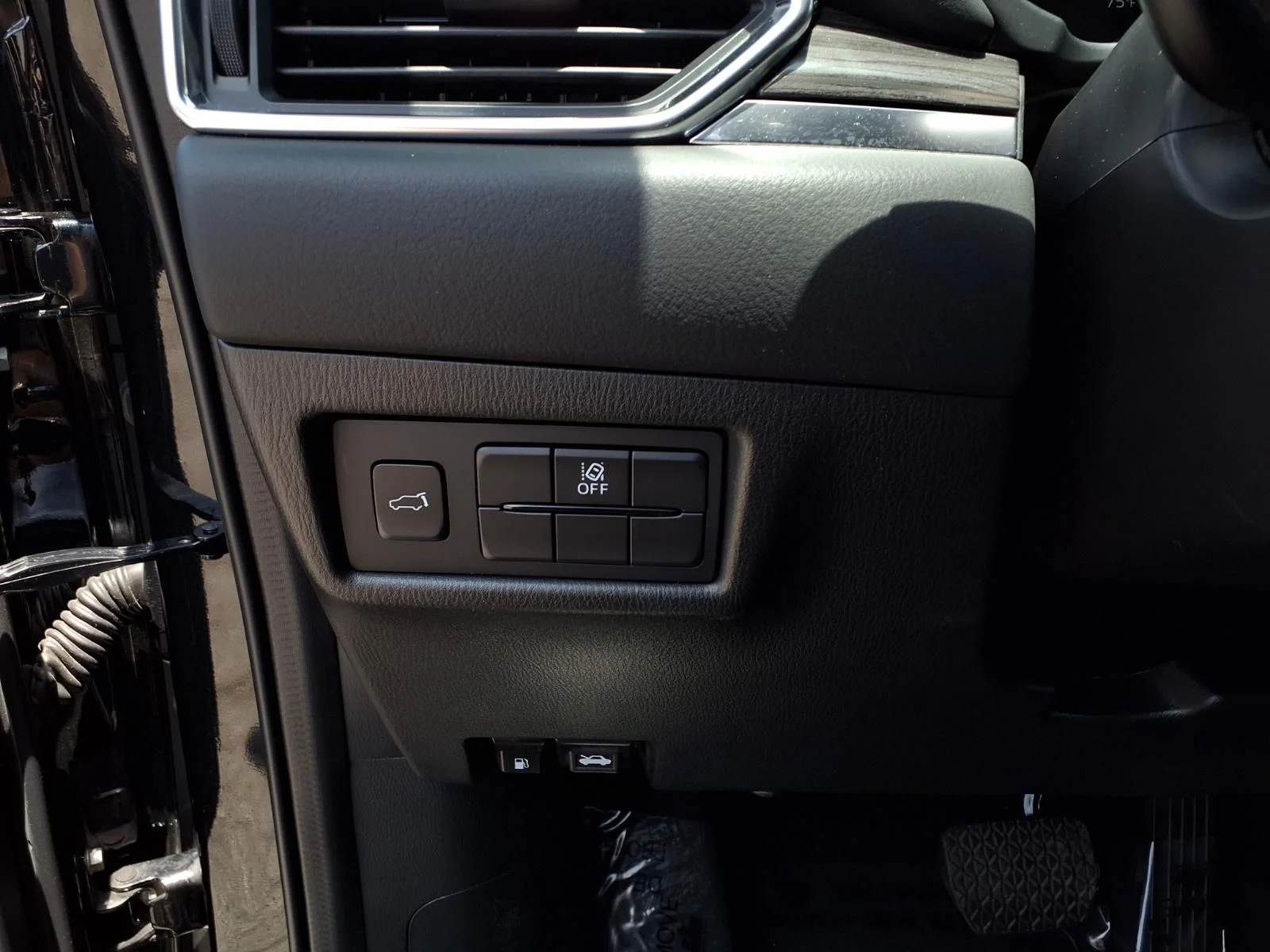 Certified Used 2023 Black Mazda 2.5 S Premium Plus Package image 17