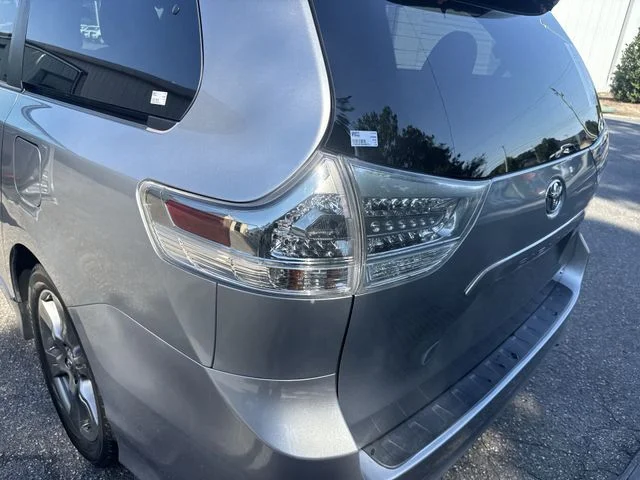 Used 2017 Silver Toyota SE Premium image 35