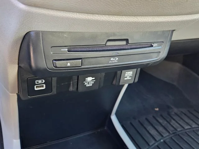 Used 2023  Honda Touring image 27