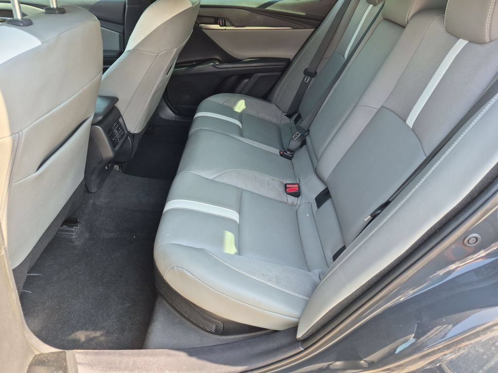 Used 2025  Toyota SE image 34