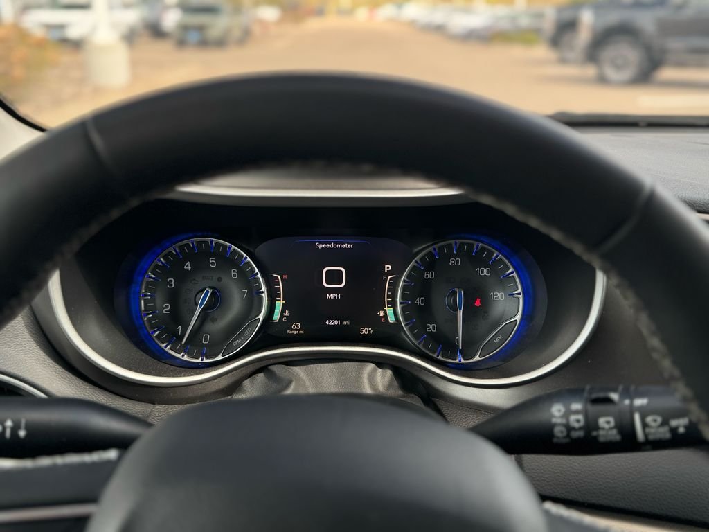 2024 Chrysler Pacifica Touring L - Photo 31