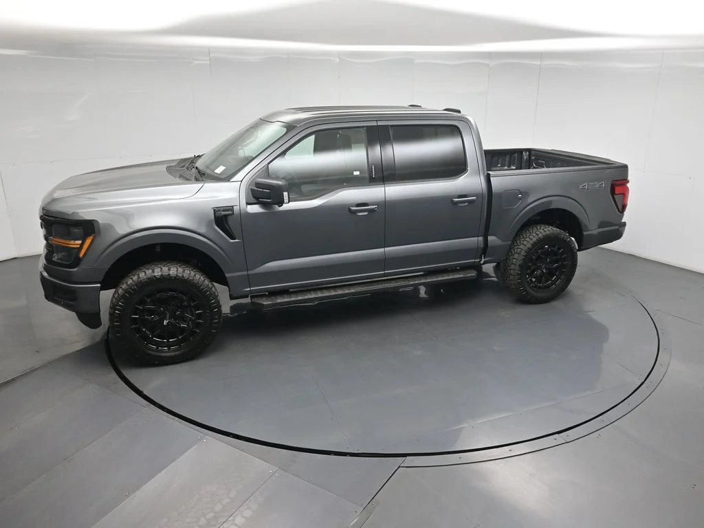 New 2026 Carbonized Gray Metallic Ford XLT image 43