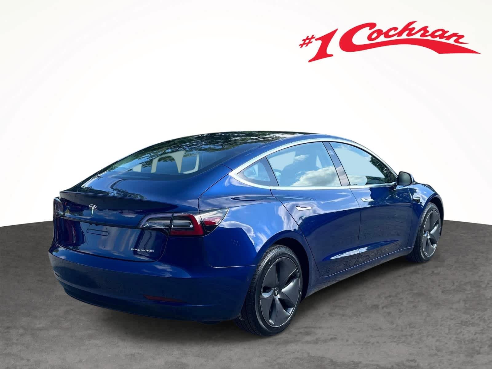 Used 2018 Deep Blue Metallic Tesla Long Range Battery image 12