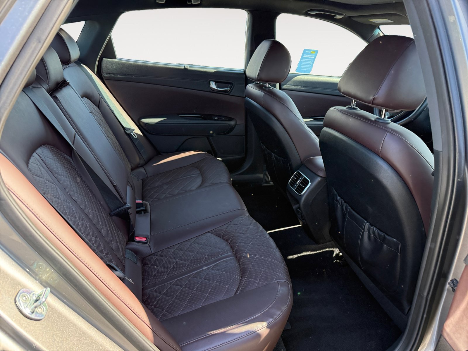 Used 2016 Titanium Gray Kia SXL image 18