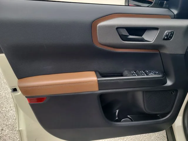 Used 2025 Beige Ford Outer Banks image 16