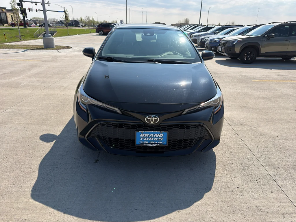 Used 2019 Midnight Black Metallic Toyota SE image 3