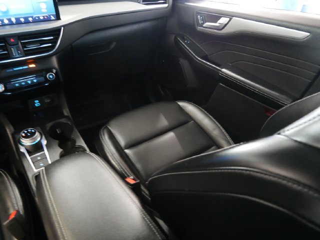 Used 2023 Vapor Blue Ford Platinum image 13