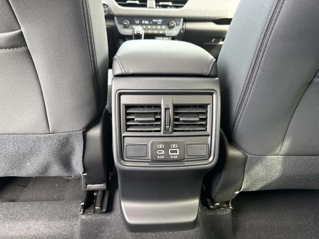 New 2026 CRYSTAL WHITE PEARL Subaru Premium image 17