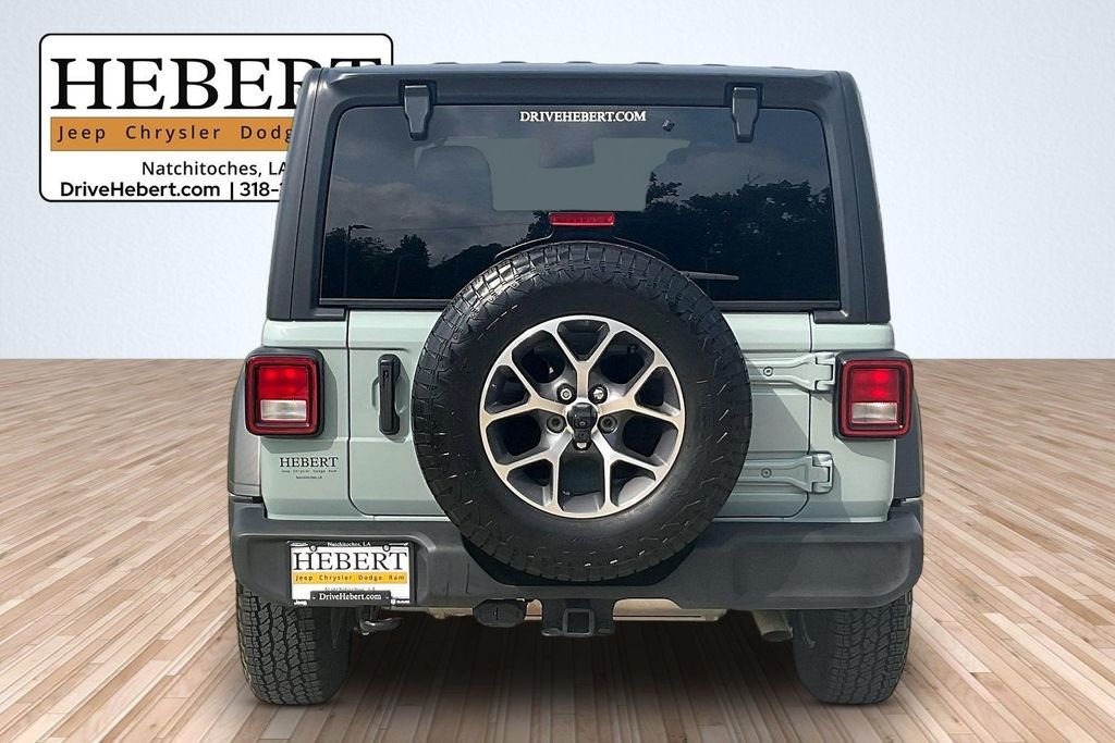 Used 2024  Jeep Sport S image 4