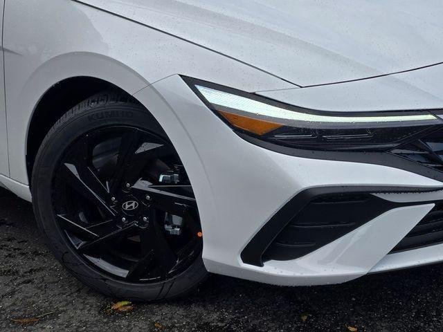 New 2026 White Hyundai SEL Sport image 9