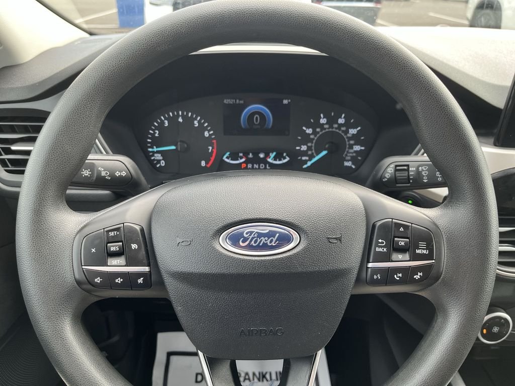 Used 2022 Silver Ford SE image 14