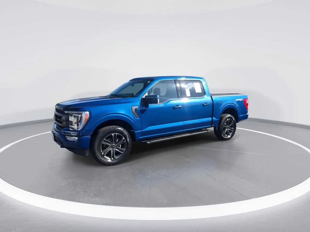 Used 2023 Blue Ford Lariat image 4