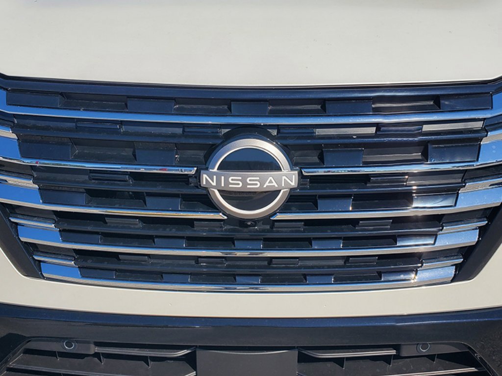 New 2026 Everest White Pearl TriCoat Nissan Platinum image 9