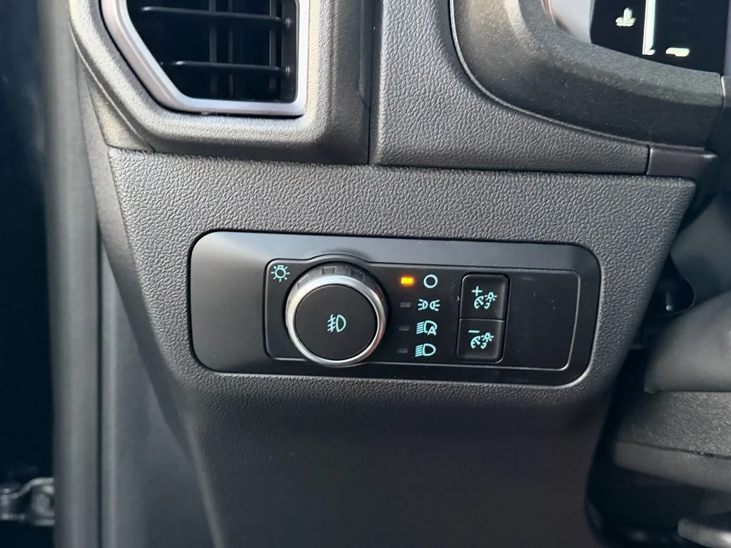 New 2026 Shadow Black Ford Outer Banks® image 20