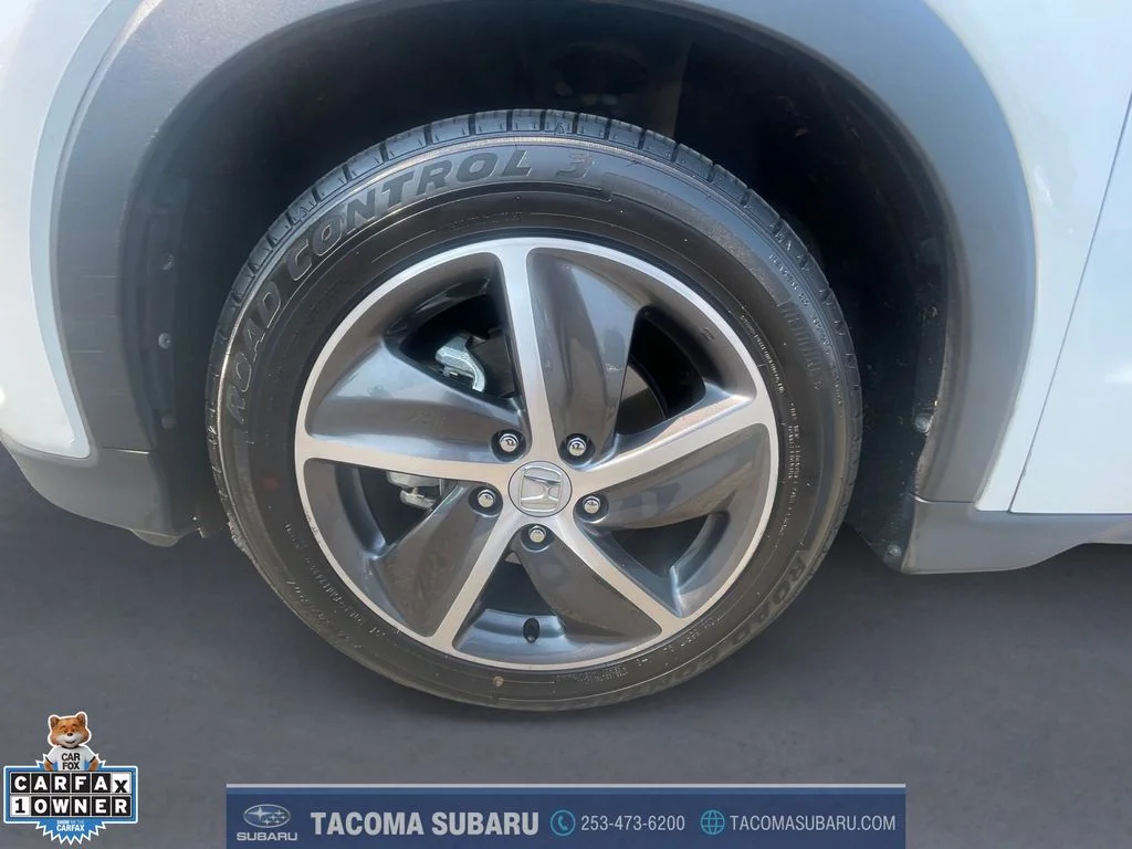 Used 2021 White Honda EX-L image 9