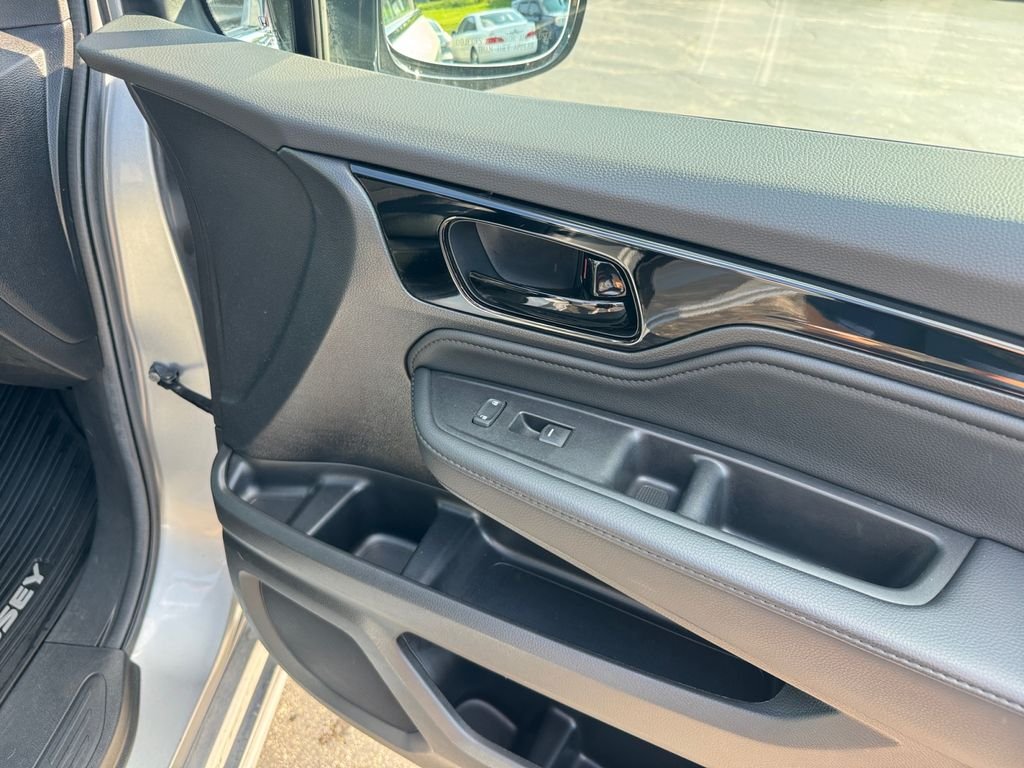2025 Honda Odyssey Elite - Photo 22
