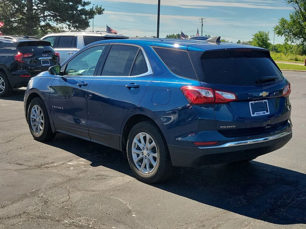 Used 2020 Pacific Blue Metallic Chevrolet LT image 3