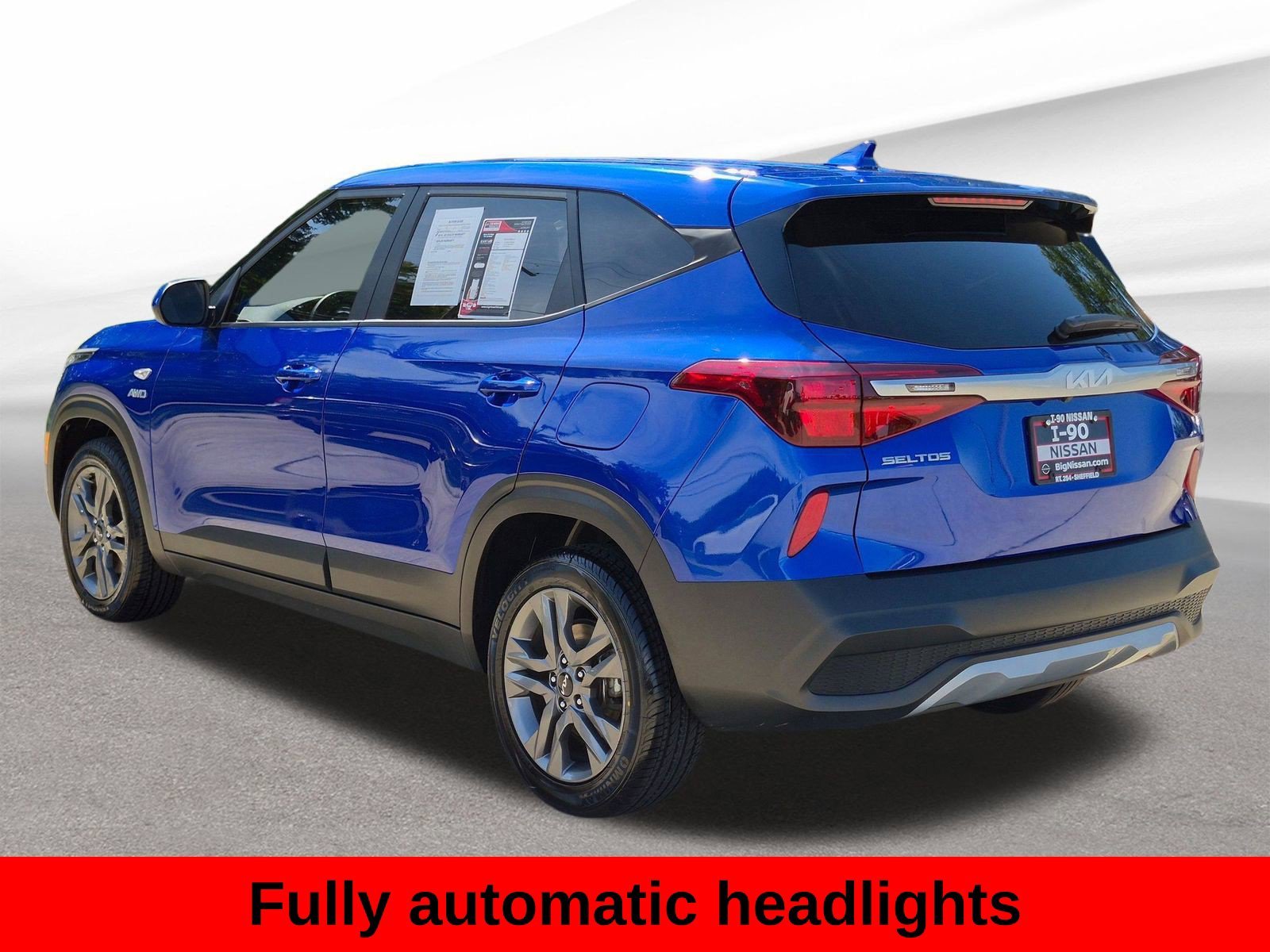 Used 2023 Neptune Blue Kia LX image 12