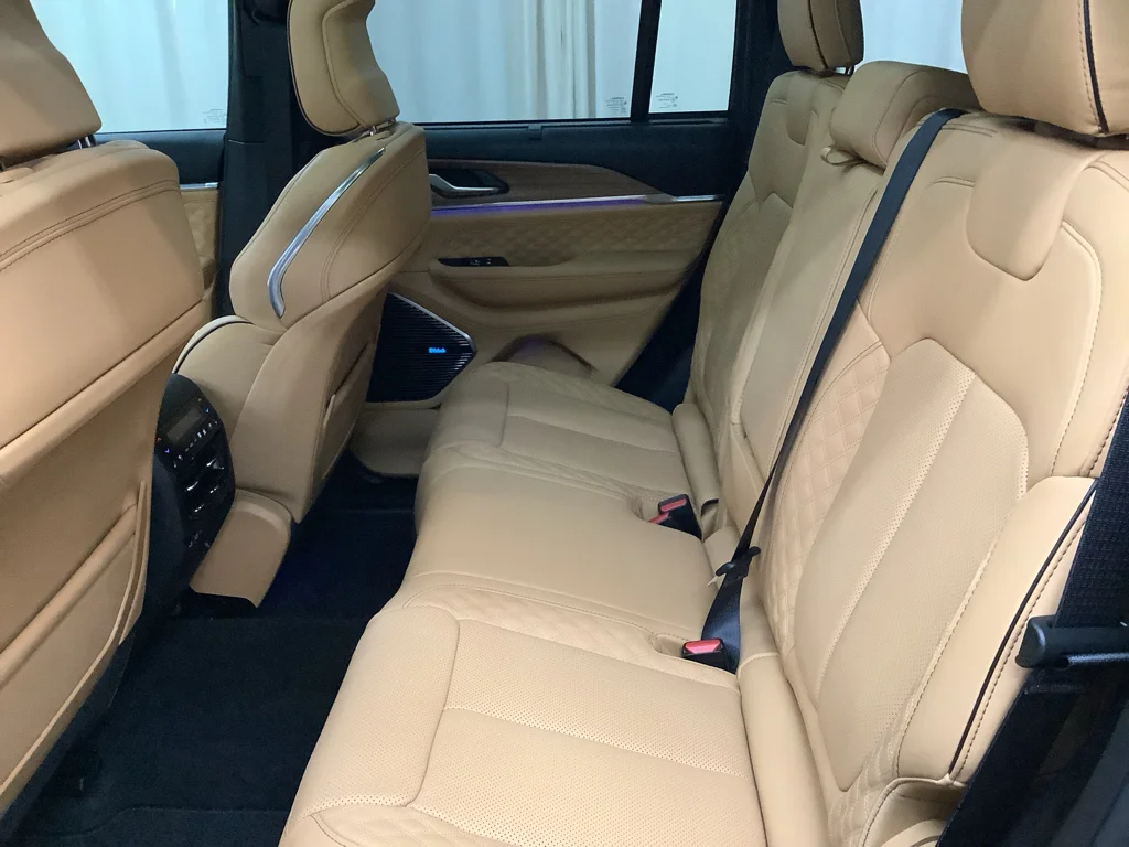 New 2026 Copper Shino Metallic Clear-Coat Exterior Paint Jeep Summit image 26