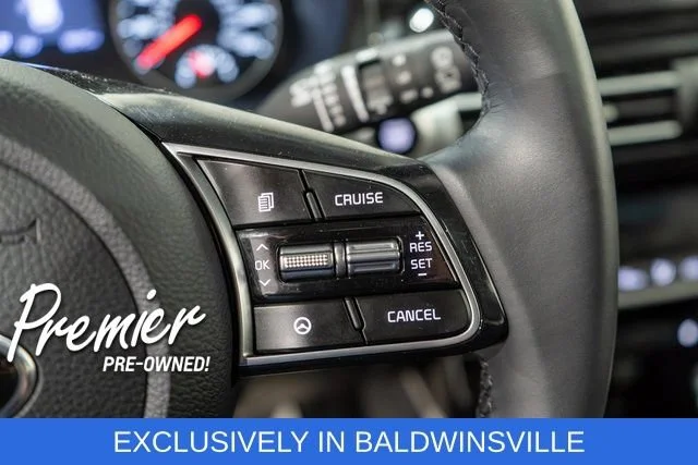 Used 2021 White Kia EX image 24