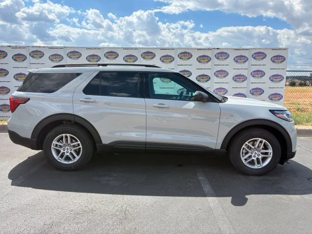 New 2027 Avalanche Gray Ford Active image 1