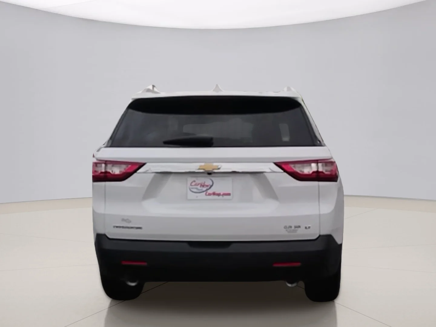 Used 2018 White Chevrolet  image 4