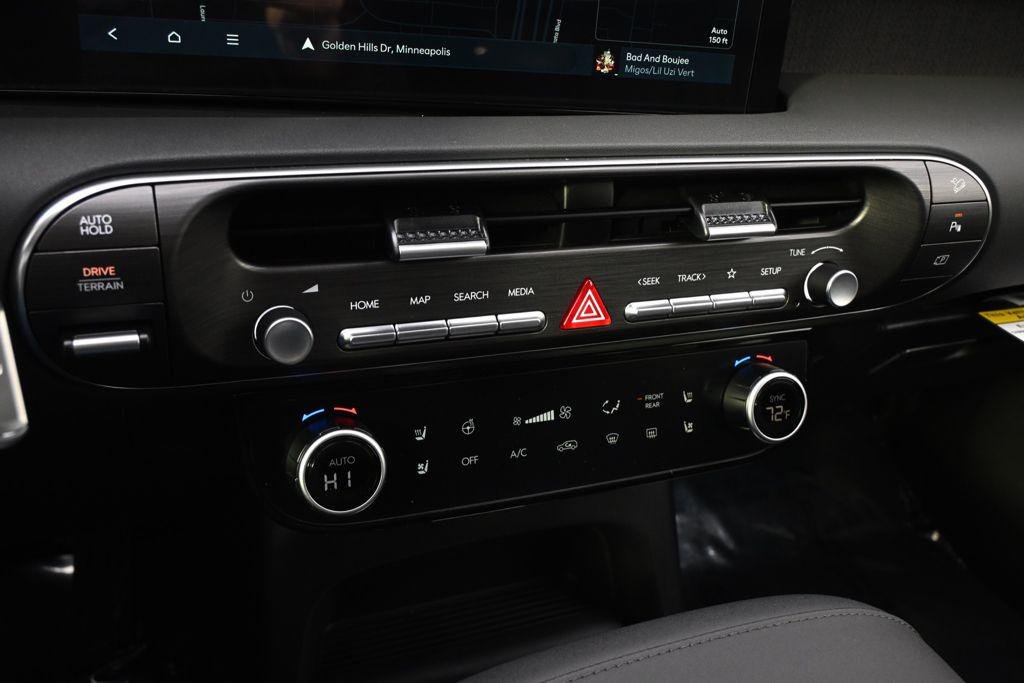 New 2026 White Pearl Hyundai SEL Premium AWD image 31