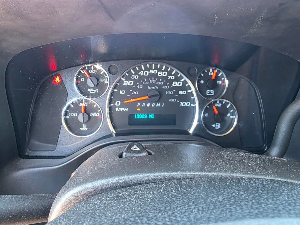 Used 2024 Summit White Chevrolet WT image 20