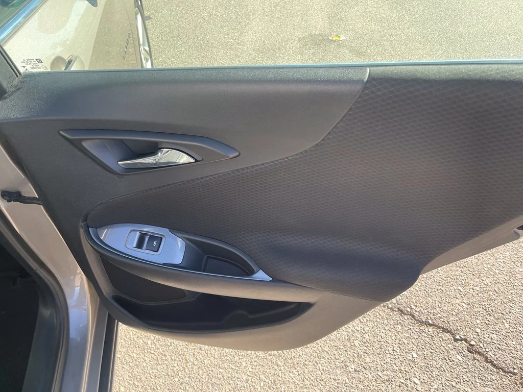 Used 2023 Mineral Gray Metallic Chevrolet LT image 25