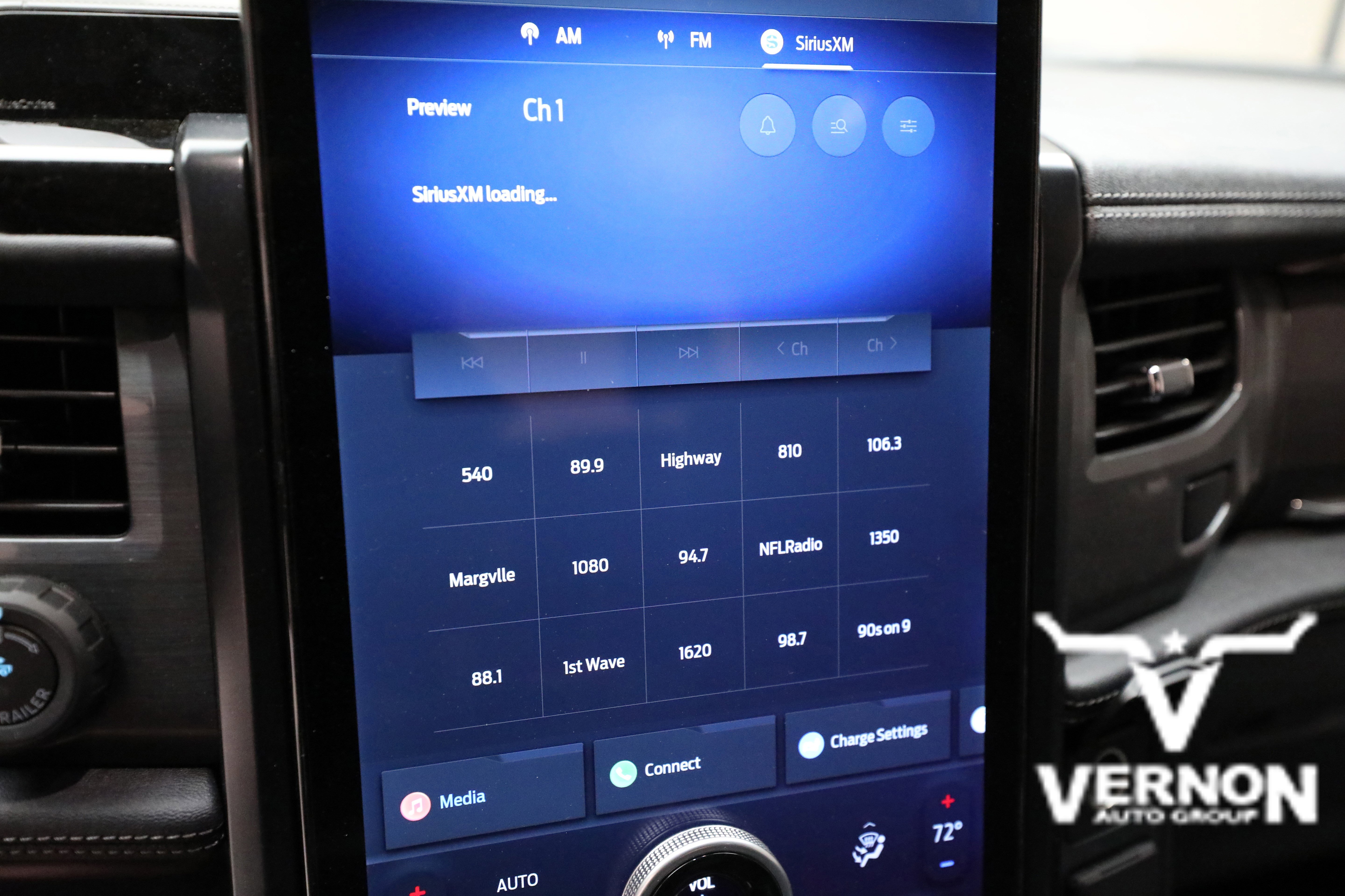 2025 Ford F-150 Lightning Flash - Photo 24