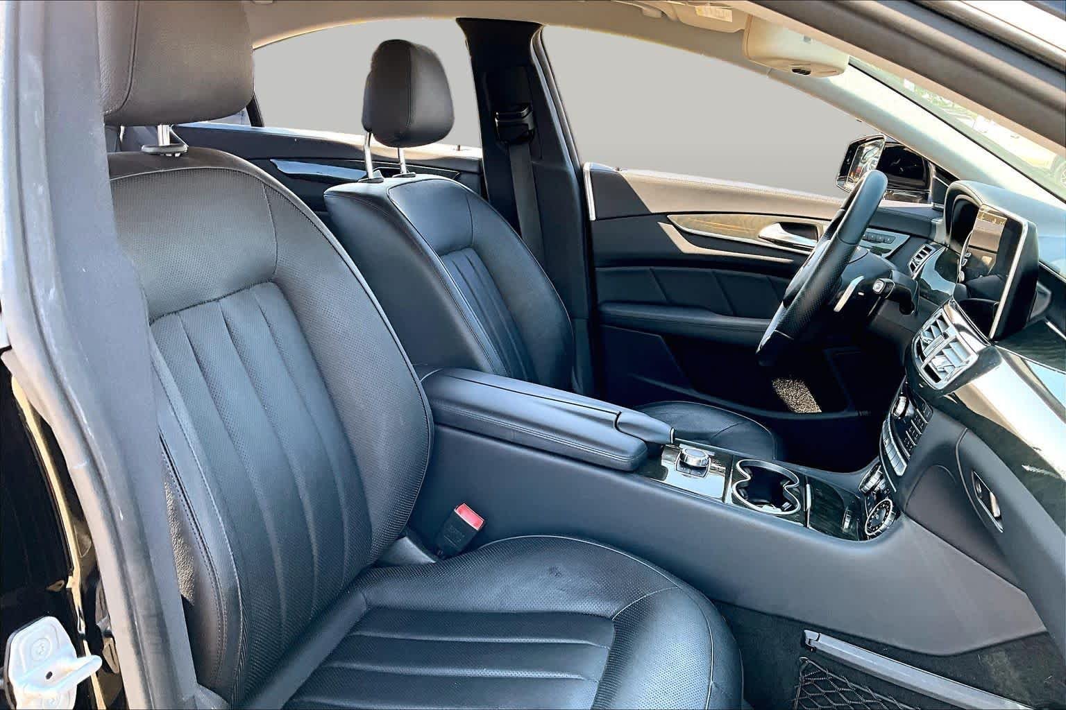 Used 2016 Magnetite Black Metallic Mercedes-Benz CLS 400 image 8