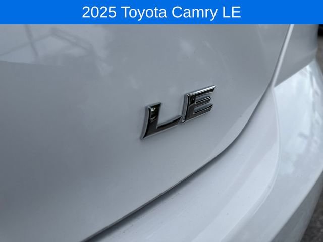 2025 Toyota Camry LE - Photo 32