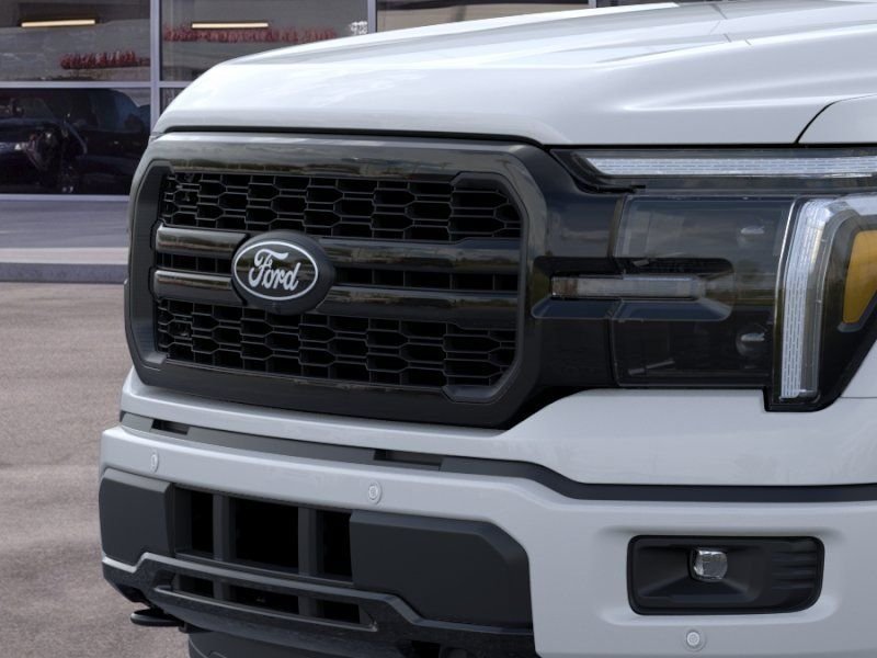 New 2026 Oxford White Ford Lariat® image 17