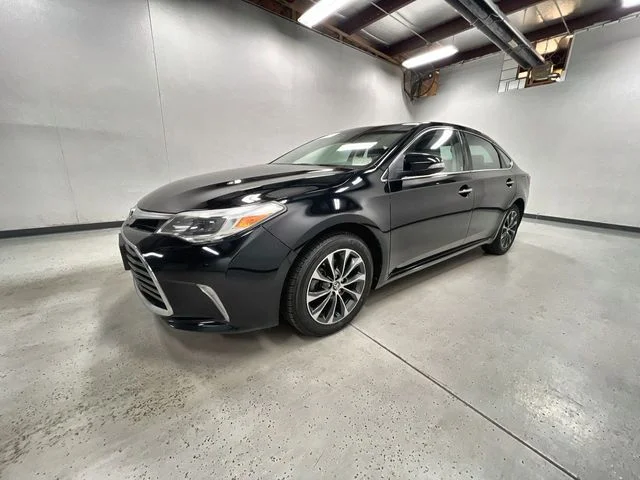 2017 Toyota Avalon XLE