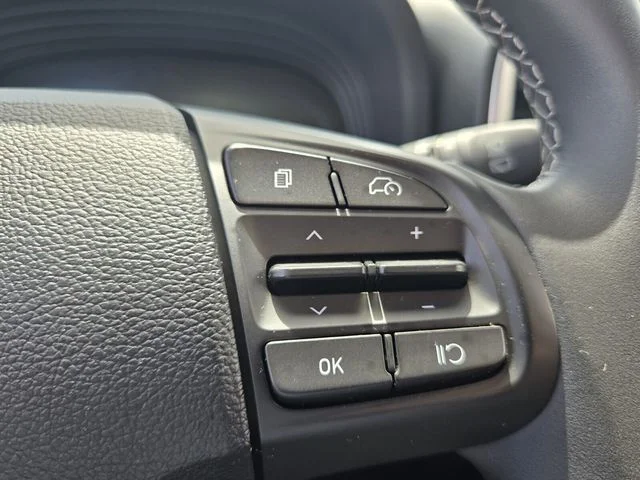 Used 2024 Green Hyundai SEL image 27