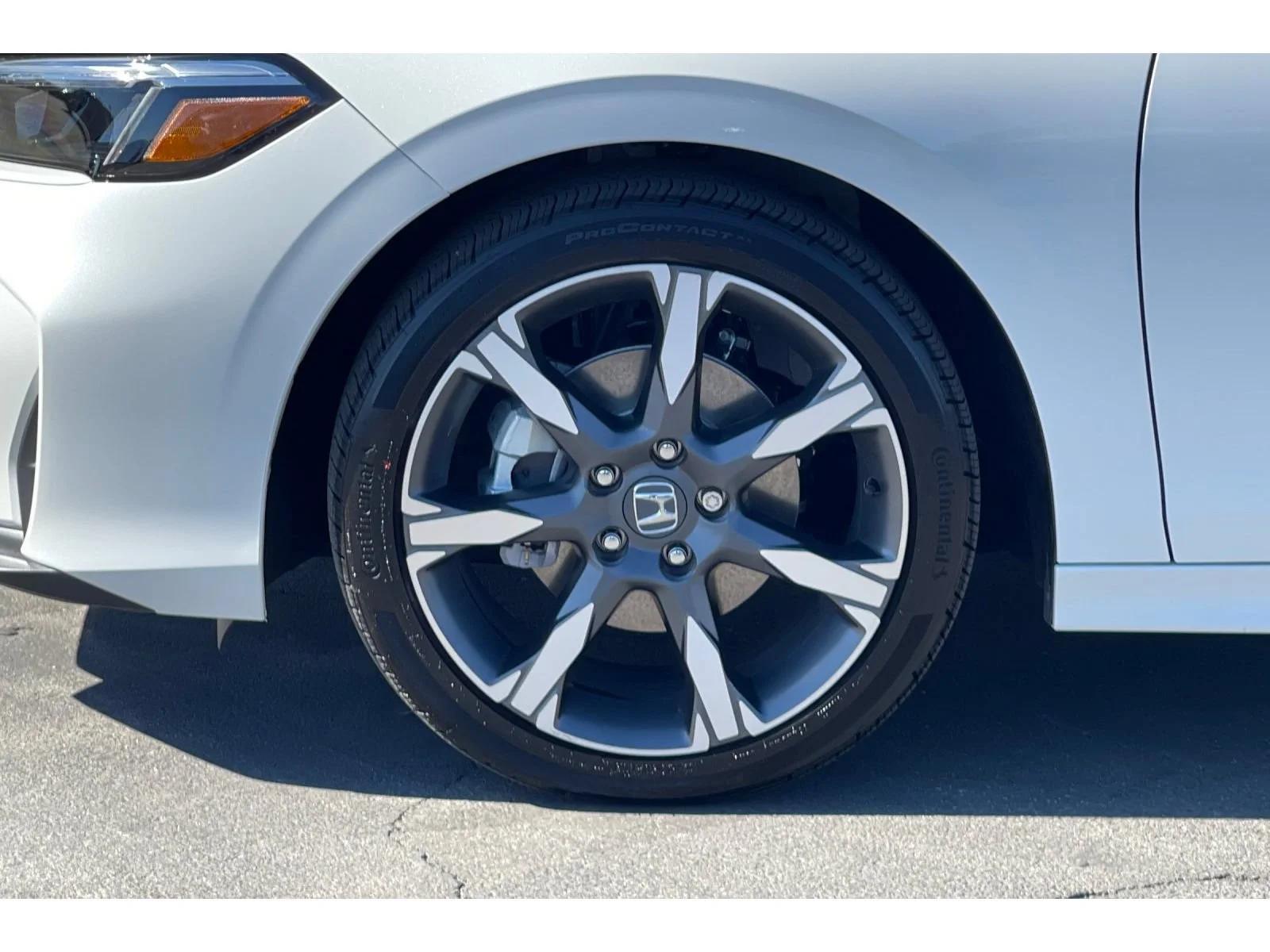 Certified Used 2026 Platinum White Pearl Honda 2WD Sport Touring Hybrid image 100