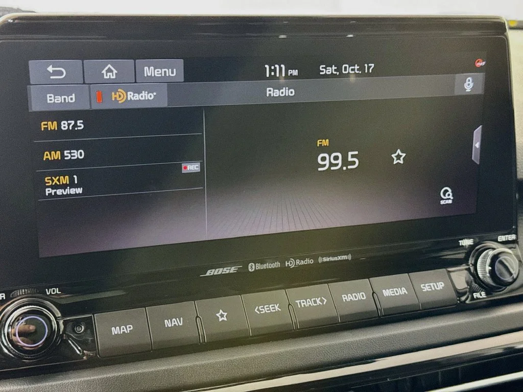 Used 2021 White Kia SX image 17