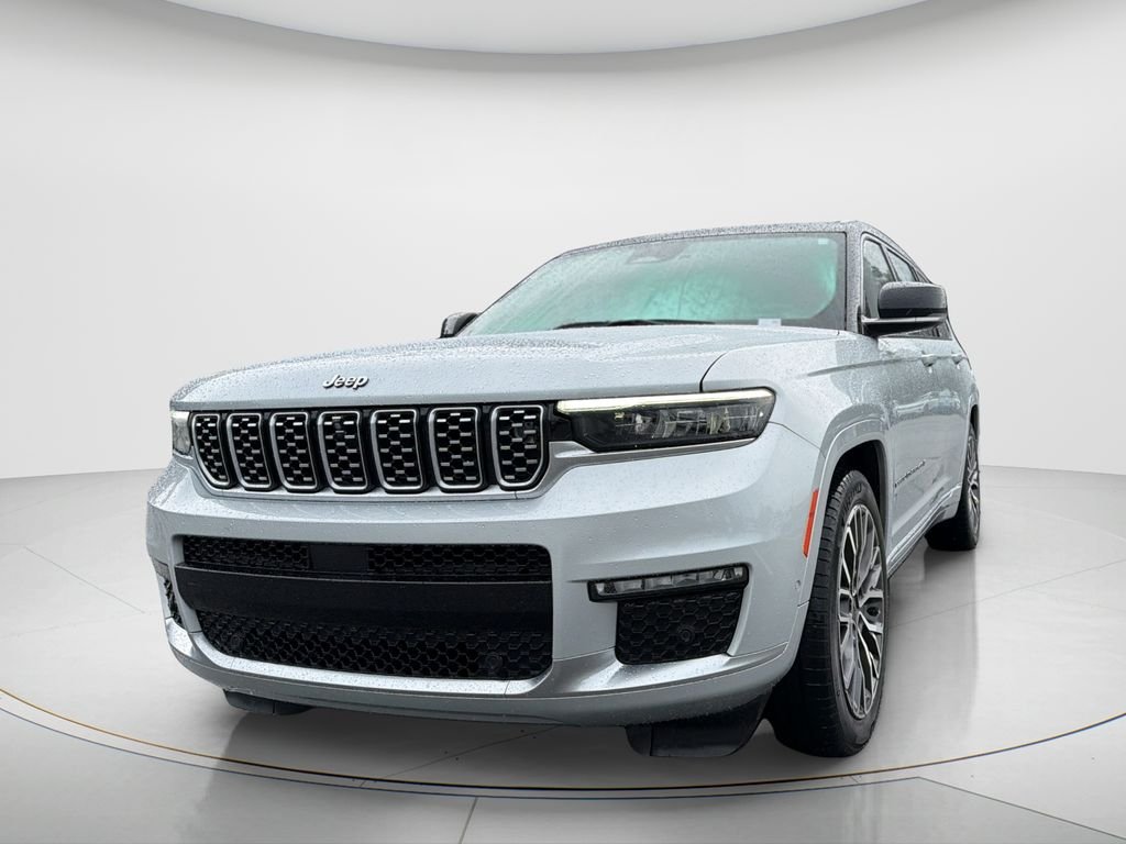 Used 2021 Silver Jeep Summit image 1
