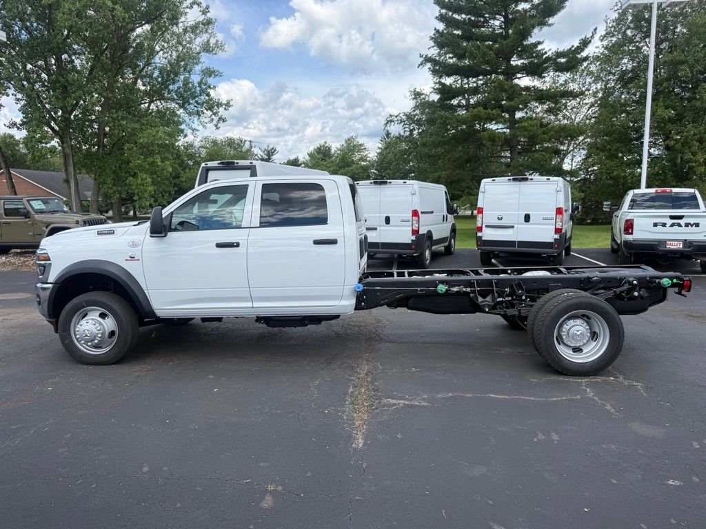 New 2026 Bright White Clear-Coat Exterior Paint RAM Tradesman image 7